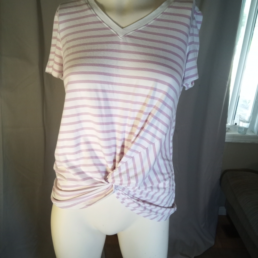 Tribal White and Gray Tie Front Short Sleeve T-Shirt